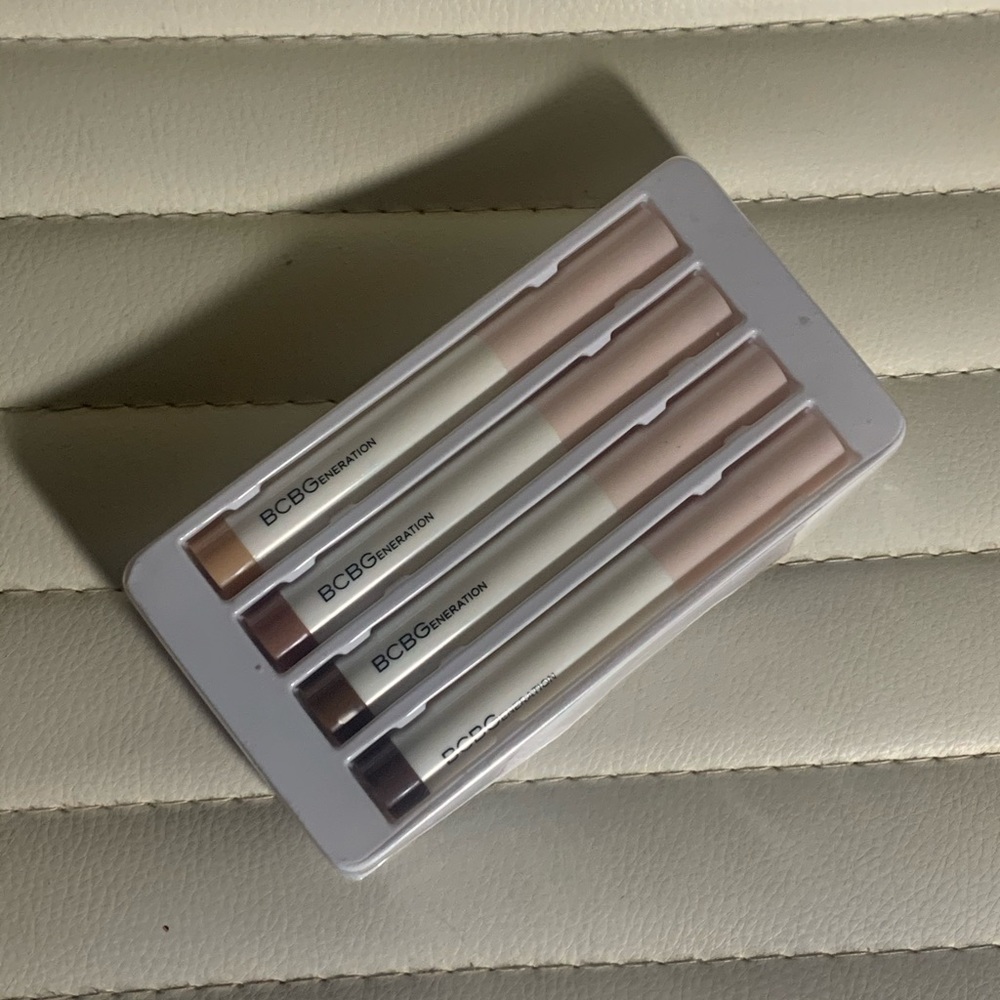 Eyeshadow Sticks